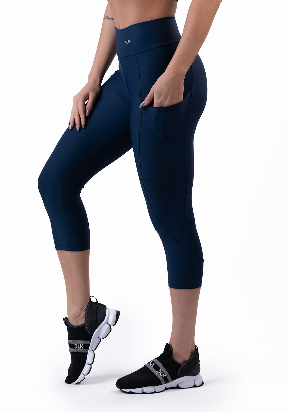 Calça Corsário Azul Marinho Com Bolso Básica Dlk – DLK Moda Fitness