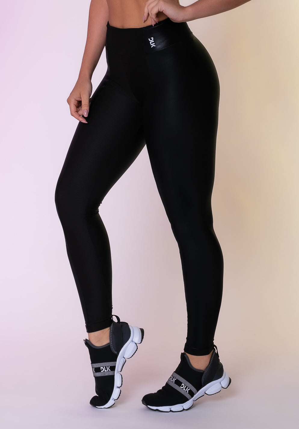 Calça Legging Happiness Texturizada Com Cirrê Preta Dlk