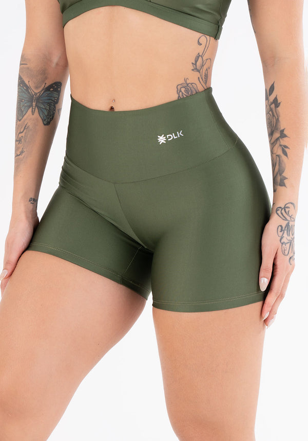 Short Equilibrium Verde Militar Com Cós Largo Dlk