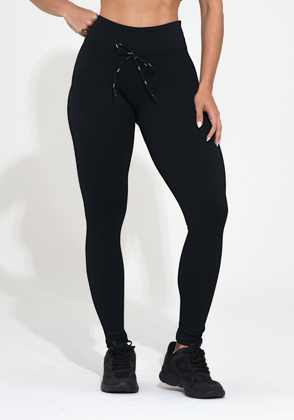 Legging Fitness Feminina Preta Canelada Com Cadarço Action Dlk