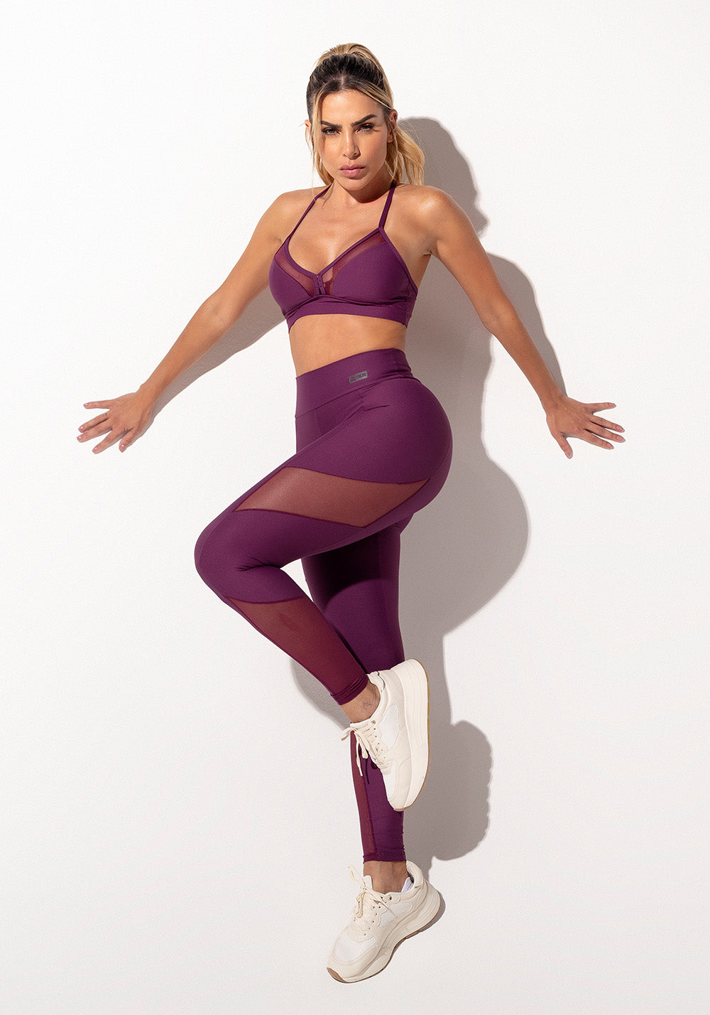Top Fitness Feminino Malbec De Alcinha Com Detalhe Em Tule Intense Dlk