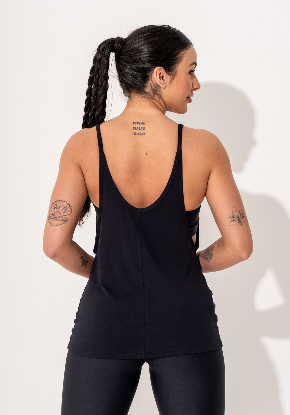 Camiseta Fitness Feminina Viscolycra Preto Com Silk Intense Dlk