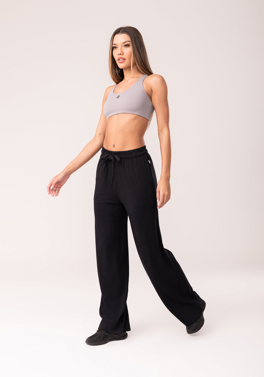 Calça Moletinho Feminina Preto Com Bolso Oasis Dlk