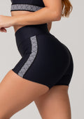 Short Fitness Feminino Preto Com Elástico Étnico Lateral Nation Dlk