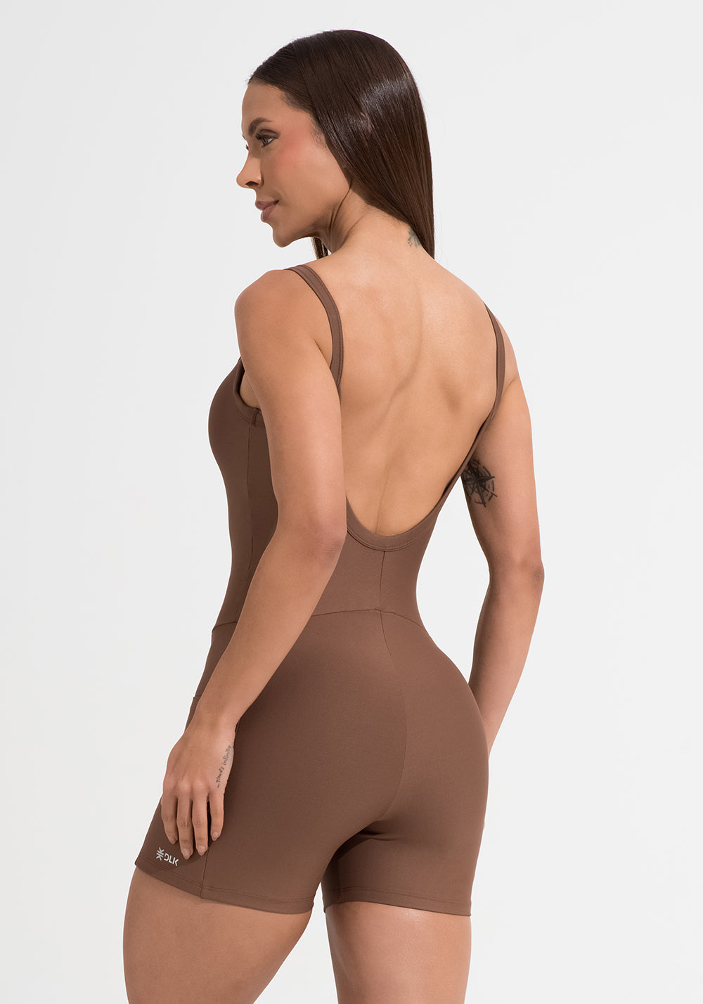 Macaquinho Fitness Feminino Marrom Com Bolsos Aura Dlk