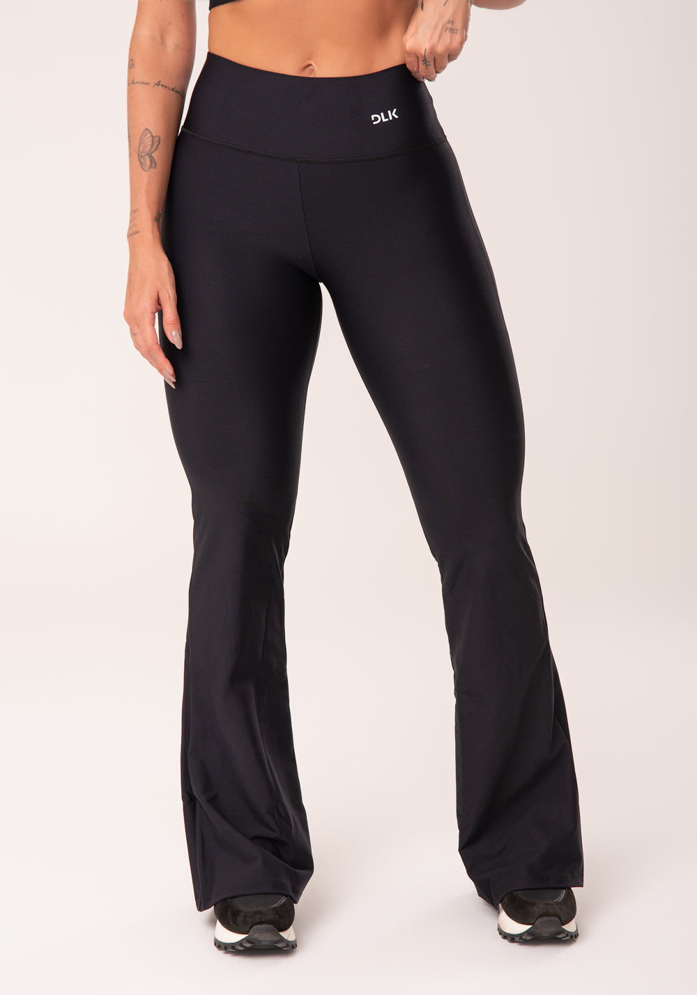 Calça Flare Feminina Preta Basic Dlk