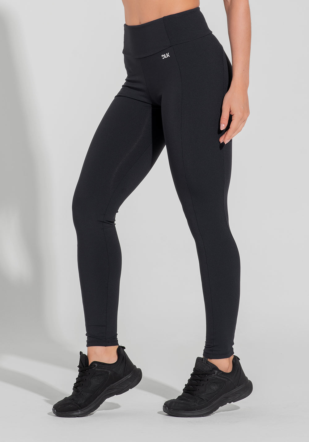 ESCAR コート Calça Corsário Fitness Feminina Preta Canelada Action Dlk – DLK