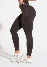 Legging Fitness Feminina Com Elástico No Cós E Na Lateral Activity Dlk Marrom Café