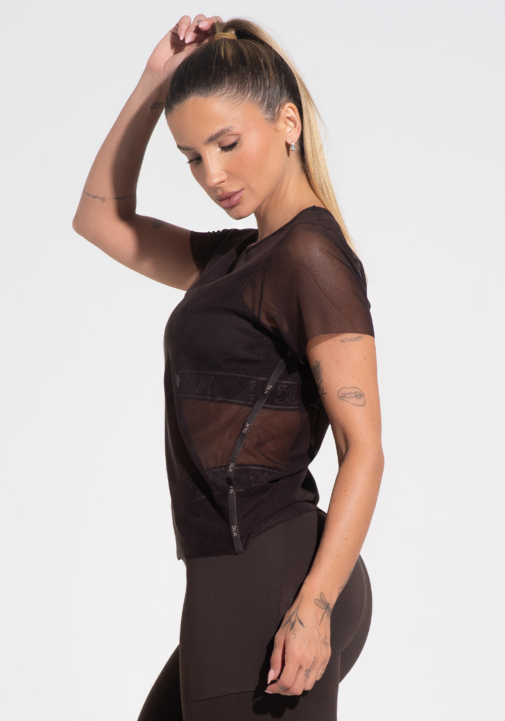 Blusa Baby Look Feminina De Tule Com Elástico Nas Laterais Activity Dlk Azul Marrom Café