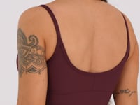 Top Fitness Feminino Vinho Com Bojo Aura Dlk