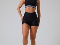 Top Fitness Feminino Preto Com Decote Reto E Elástico Étnico Nation Dlk