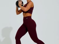 Top Fitness Feminino Vinho Canelado Com Bojo E Detalhe Vazado Seamless+ Dlk